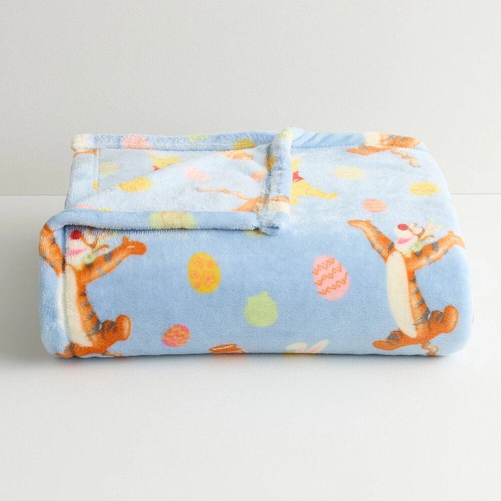 NEW DISNEY WINNIE THE POOH TIGGER EASTER EGGS SOFT THROW BLANKET THE BIG ONE NWT